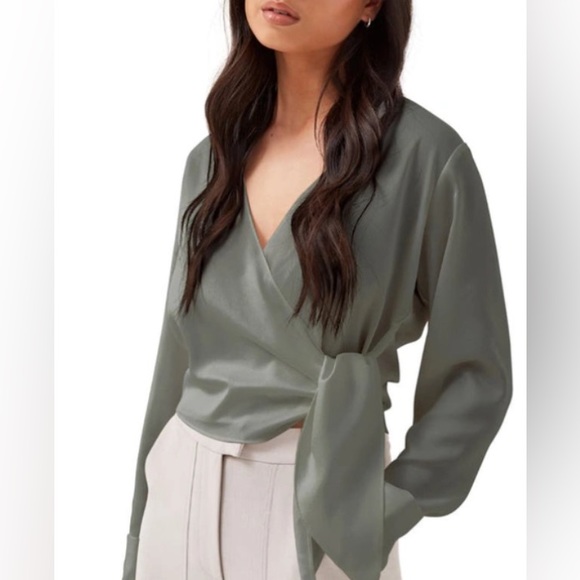 NWT 4th + Reckless Layla Wrap Blouse - Khaki - S - Picture 8 of 8